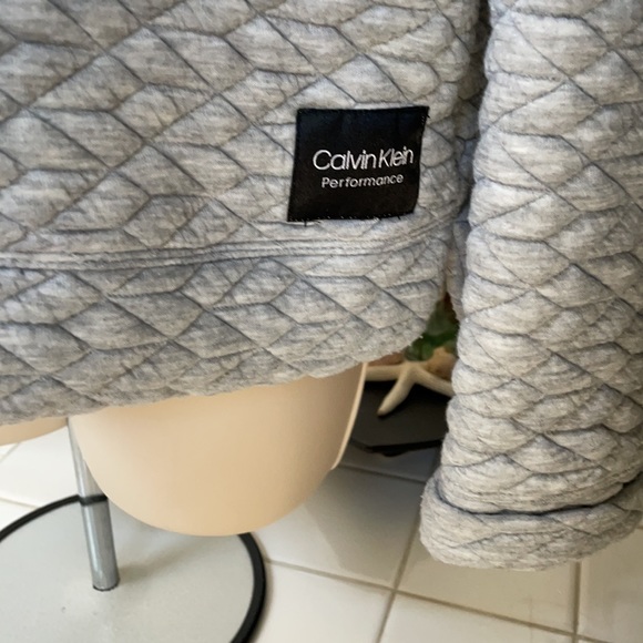 Calvin Klein Performance Gray sweater- size medium - Picture 3 of 8